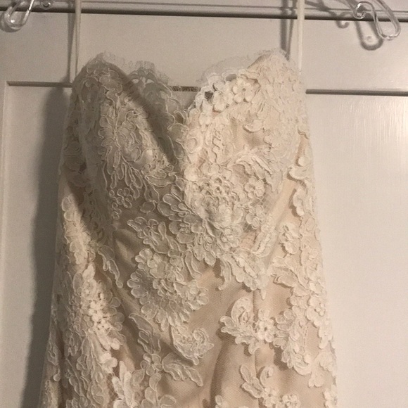 Wedding Dress - Picture 2 of 8